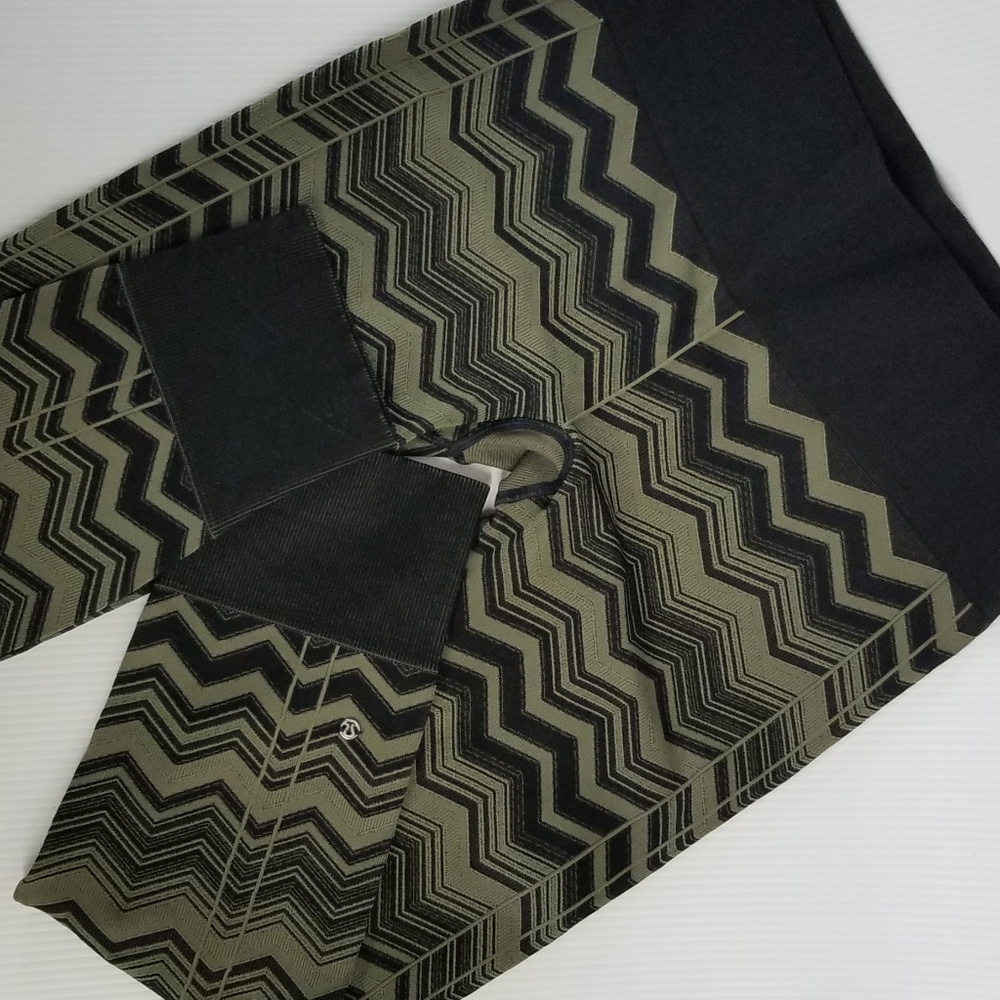 Lululemon Athletica Yoga Pants Size 12